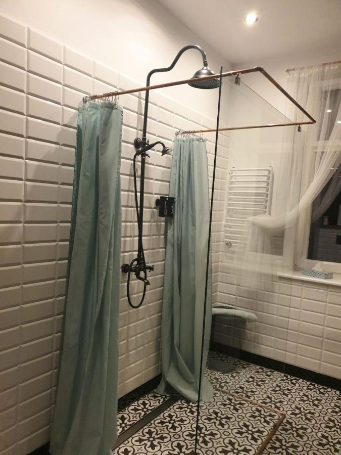 Apartament W Kamienicy Przy Plantach Kalisz  Exterior photo